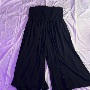 Women’s Size 3 Strapless jumpsuit, flowing material.